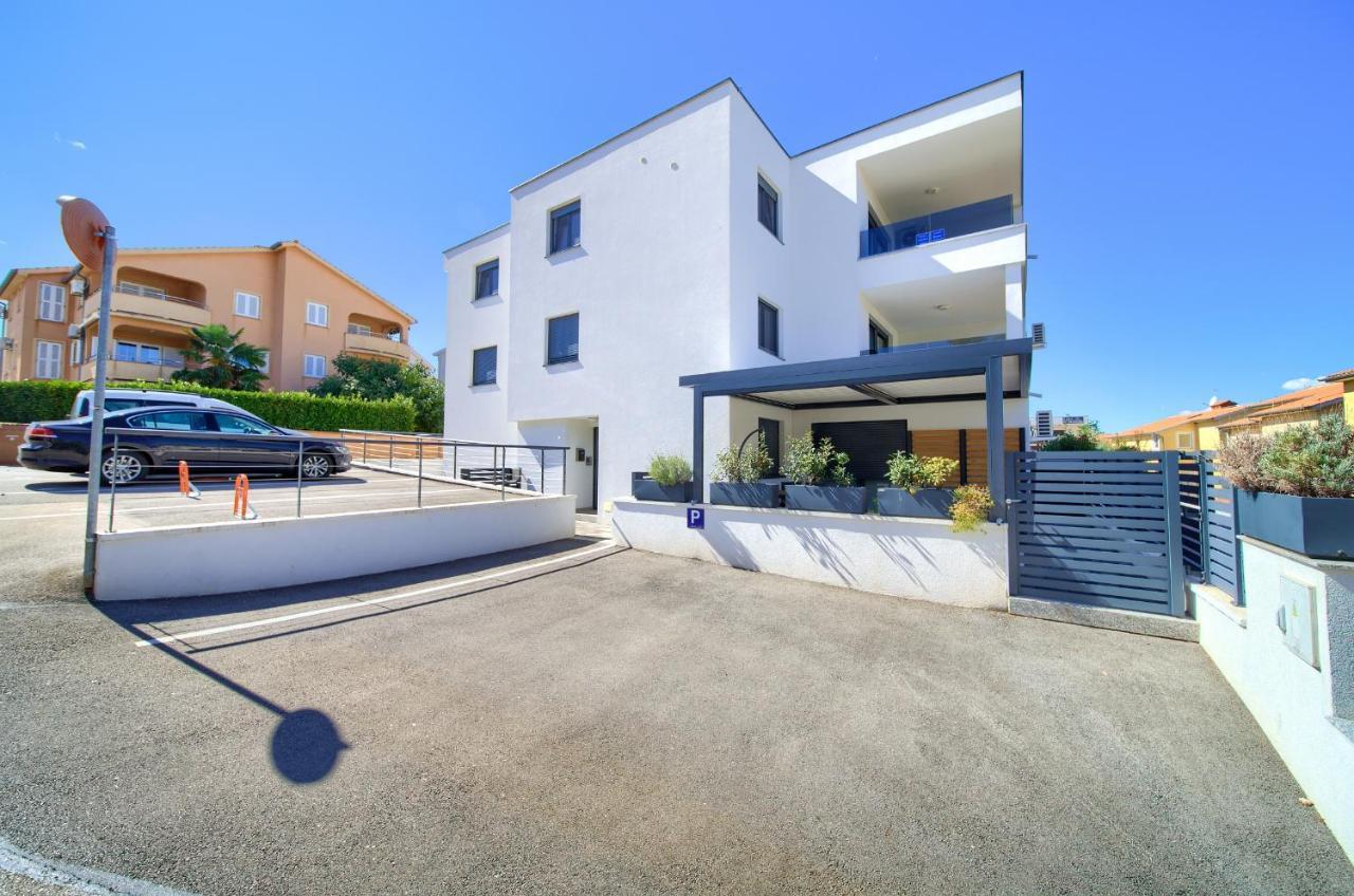 Apartments Nadica Deluxe مالينسكا المظهر الخارجي الصورة