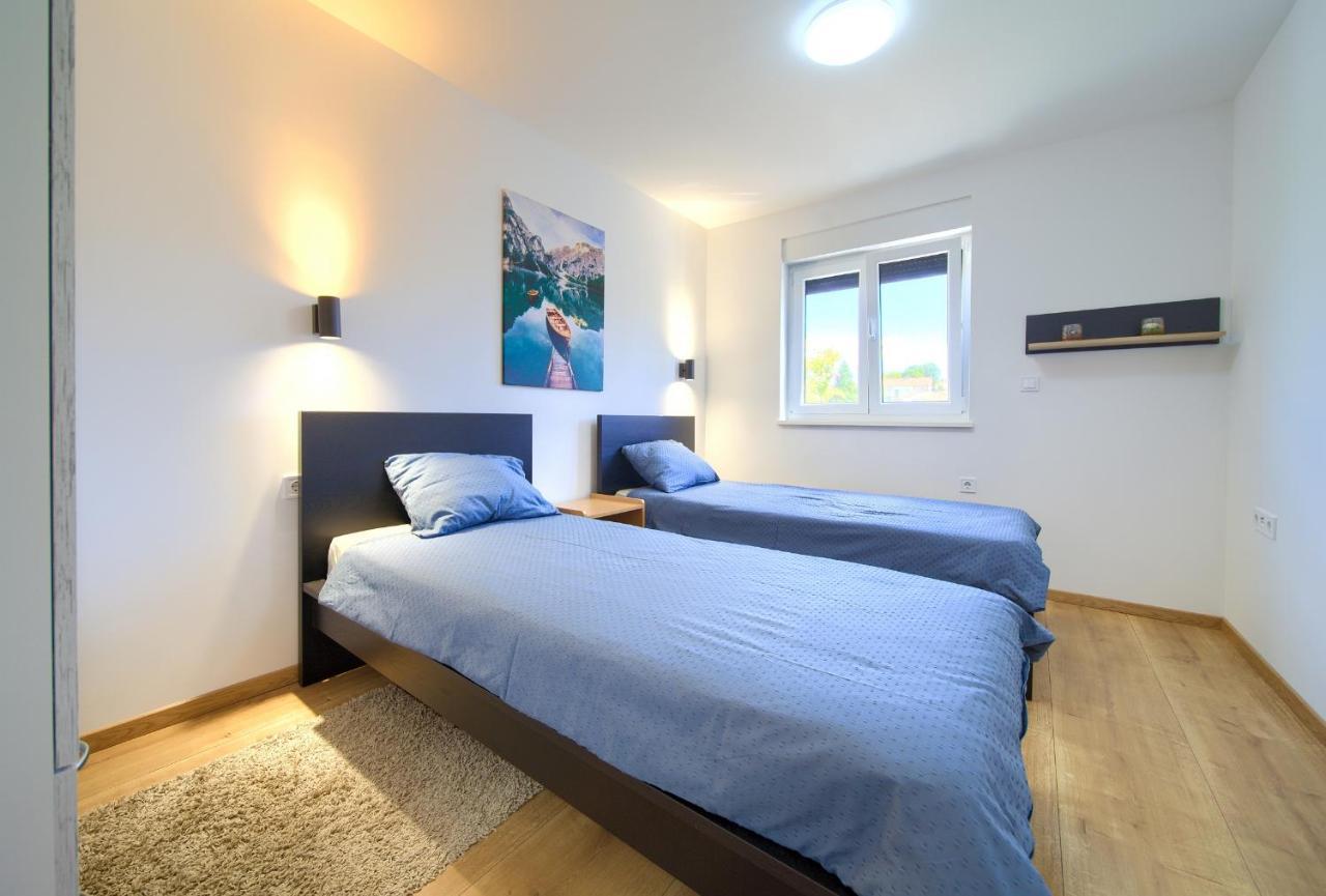 Apartments Nadica Deluxe مالينسكا المظهر الخارجي الصورة