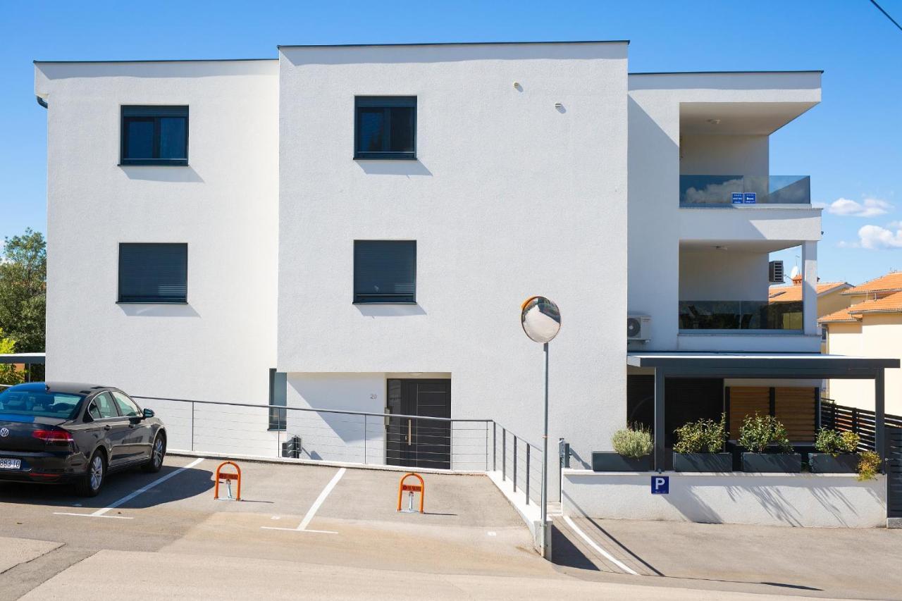 Apartments Nadica Deluxe مالينسكا المظهر الخارجي الصورة