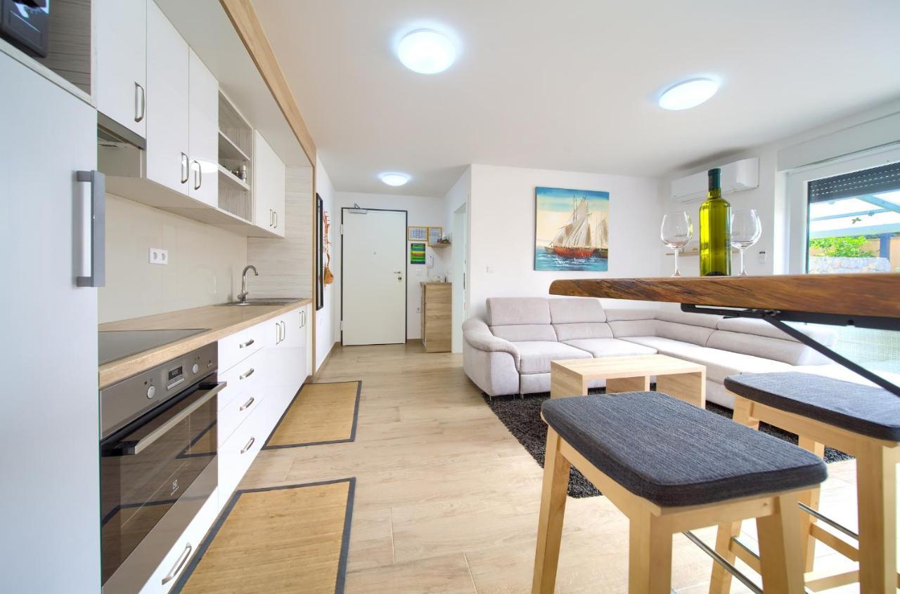 Apartments Nadica Deluxe مالينسكا المظهر الخارجي الصورة